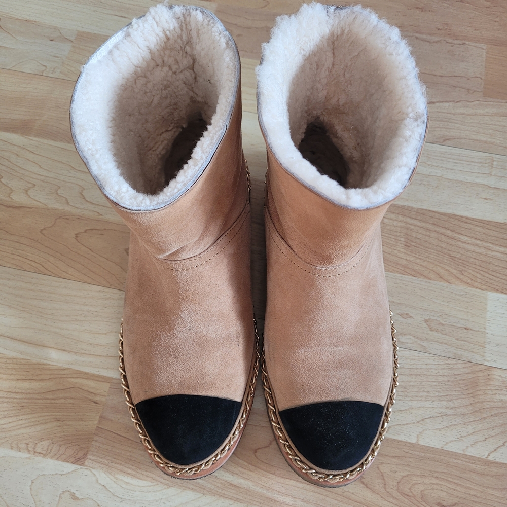 Tan and Black Women's Boots - Picture 3 of 9